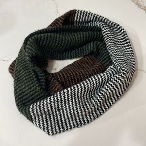 Steve Madden Brown, White, Black and Green Knit Scarf | OS